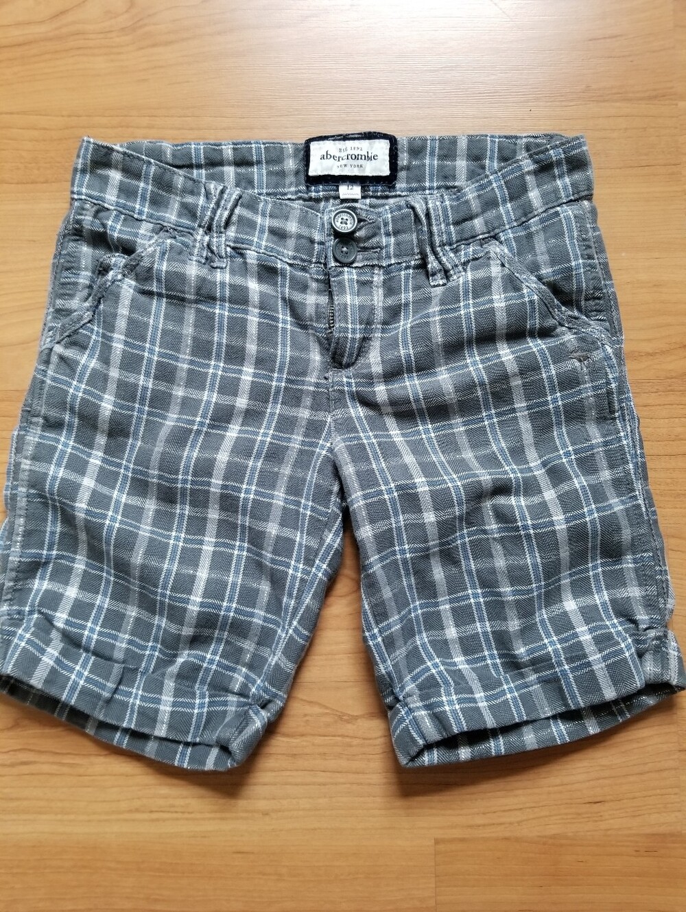 Abercrombie & Fitch Gray Plaid Boy's Bermuda Shorts
